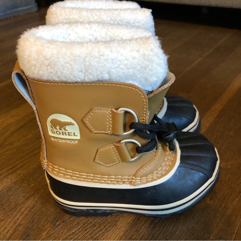 Sorel Toddler Waterproof Snow boots Size 9